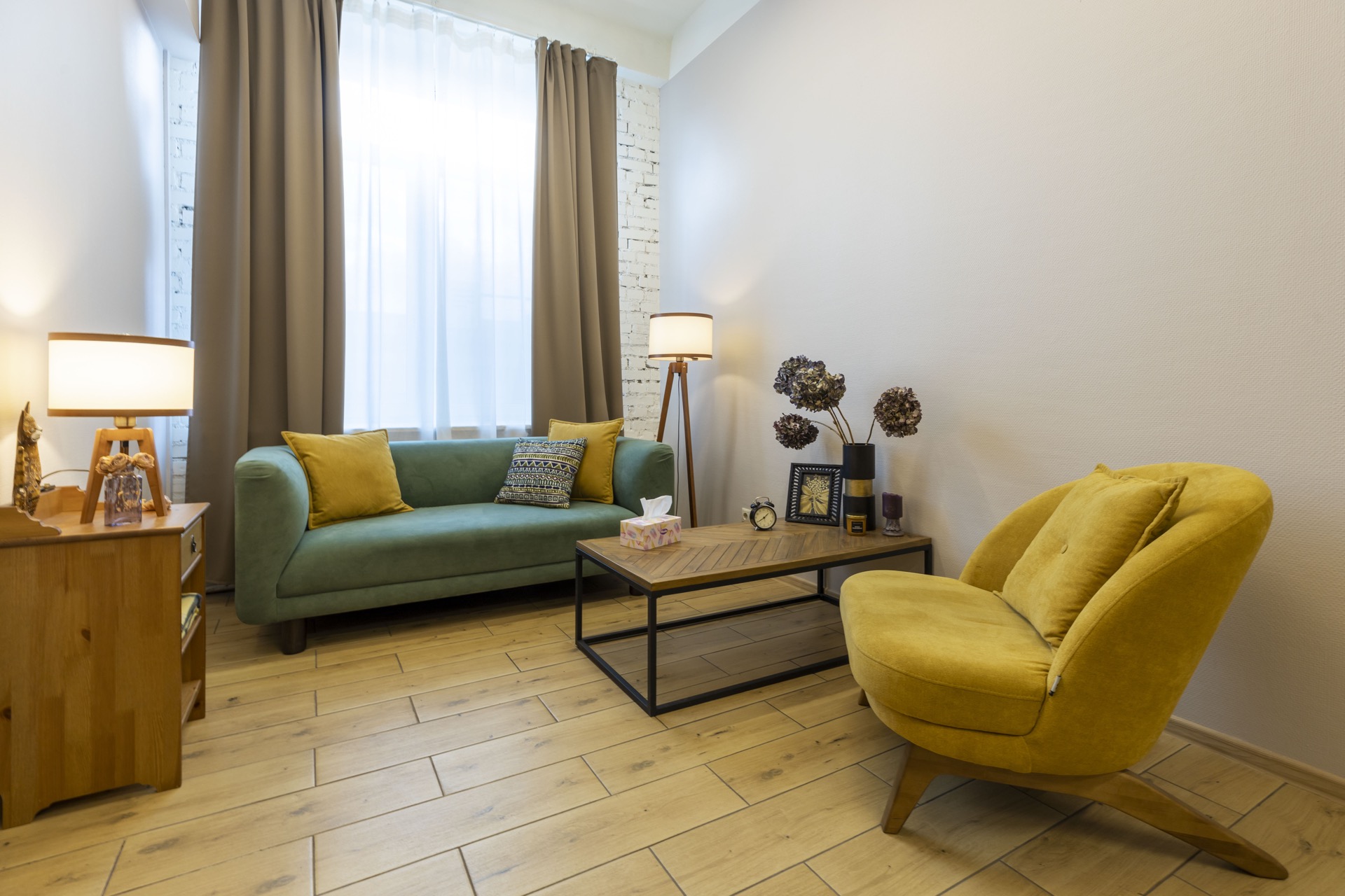 Бежевый кабинет №17